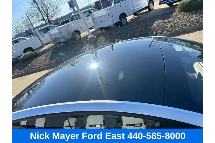 $28995 : Tesla Model Y 2022 AWD Long image 9