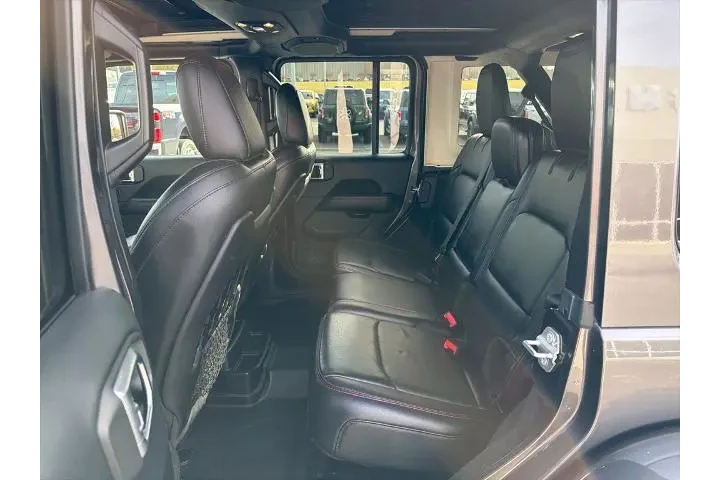 $32999 : Jeep Wrangler Unlimited 2019 image 10