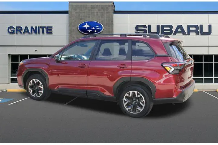 $29995 : Subaru Forester 2025 AWD Pre image 8