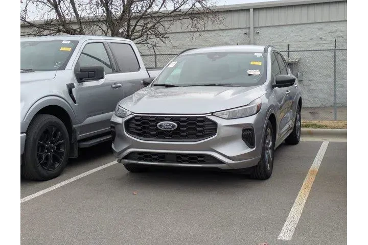 $25998 : Ford Escape Hybrid 2023 ST-L image 4