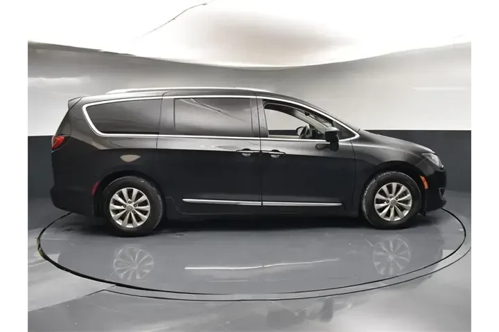 $8365 : Chrysler Pacifica 2018 Touri image 8