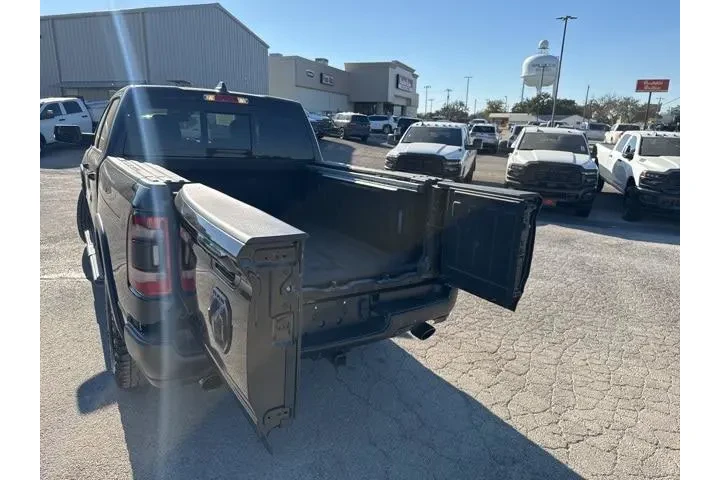 $39953 : Ram 1500 2022 4x4 Rebel 4dr image 8