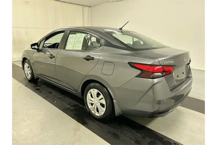 $17899 : Nissan Versa 2022 S 4dr Seda image 9
