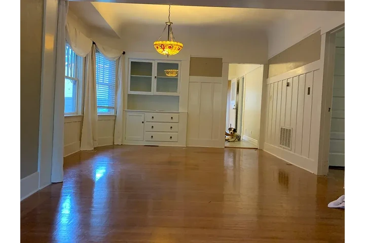$1850 : Classy, colorful Craftsman in image 5