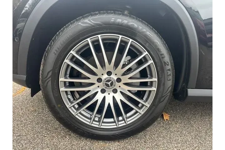 $34490 : Mercedes-Benz GLC 2024 AWD G image 10