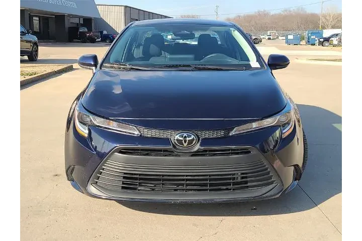 $19062 : Toyota Corolla 2024 LE 4dr S image 2