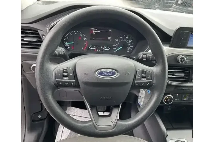 $17950 : Ford Escape 2022 S 4dr SUV image 5