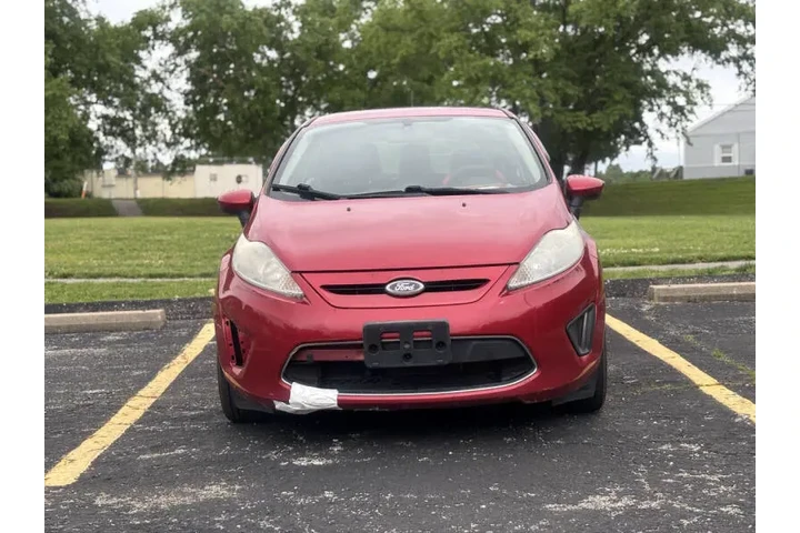 $2999 : 2011 Fiesta SE image 3