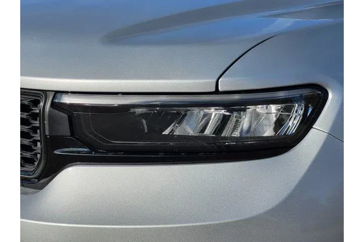 $28997 : Jeep Grand Cherokee L 2024 4 image 8