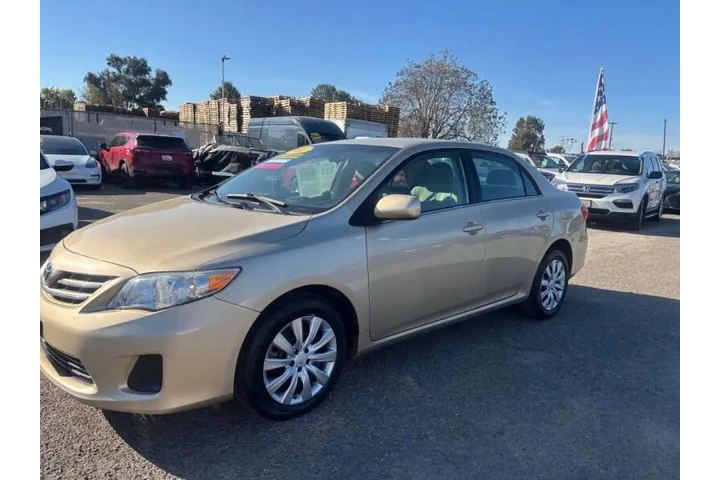 $10999 : 2013 Corolla L image 4