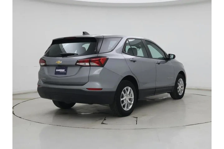 $21998 : Chevrolet Equinox 2024 LS 4d image 8