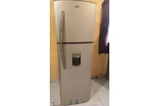 $3500 : Refrigerador De Uso En Venta thumbnail