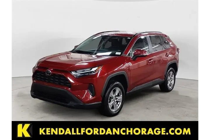 $29588 : Toyota RAV4 2024 AWD XLE 4dr image 1