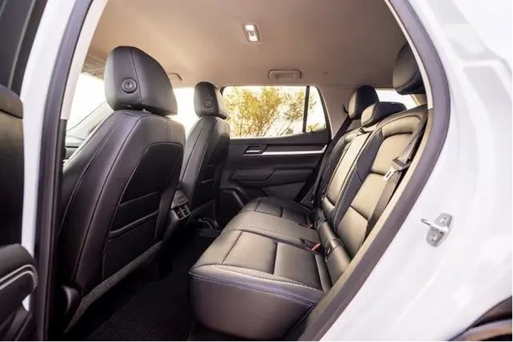 $38618 : GMC Terrain 2026 4x4 Denali image 8