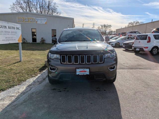 $11990 : 2017 Grand Cherokee Laredo image 9