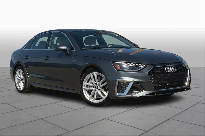 $31980 : Audi A4 2024 AWD quattro S l image 2