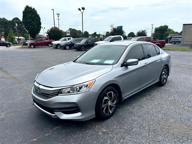 2017 Accord LX Sedan CVT image 5