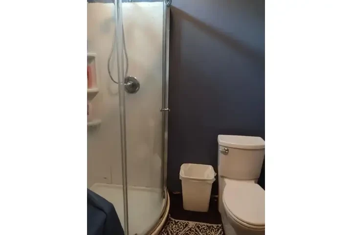 $800 : Se Renta Cuarto par una person image 4