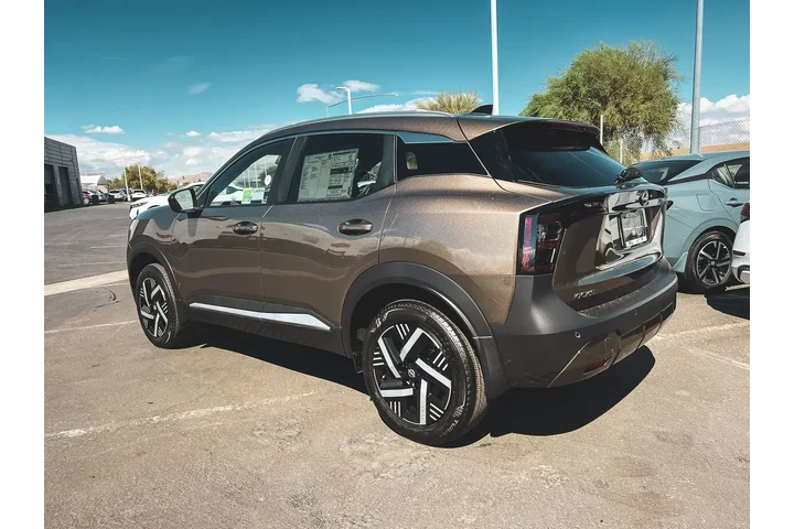$22997 : Nissan Kicks 2026 SV 4dr Cro image 7