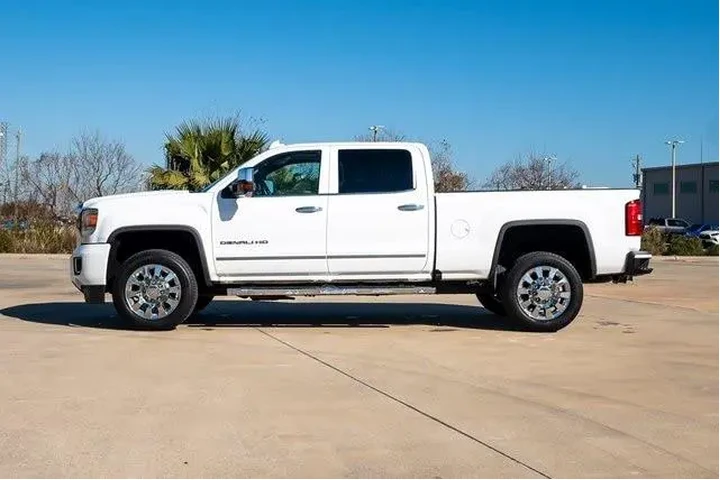 $38159 : GMC Sierra 2500HD 2016 4x4 D image 5
