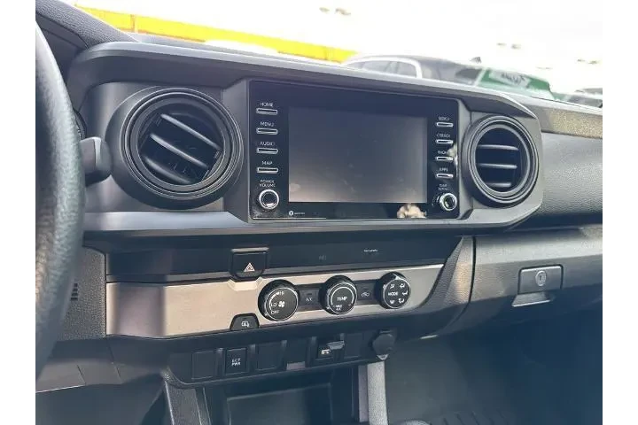 $28325 : Toyota Tacoma 2023 4x2 SR5 4 image 7