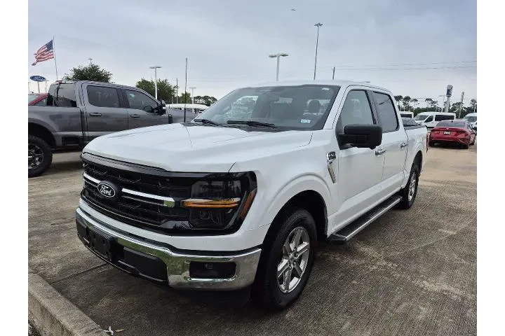 $38196 : Ford F-150 2024 4x2 XLT 4dr image 1