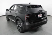 $22196 : Nissan Kicks 2025 SV 4dr Cro thumbnail