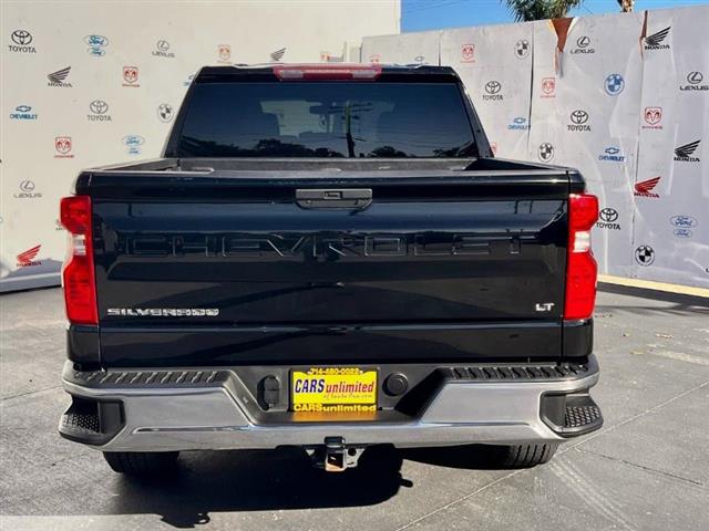 $27995 : Used 2020 Silverado 1500 2WD image 4