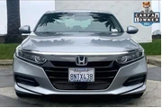 $23985 : Honda Accord 2020 LX 4dr Sed thumbnail