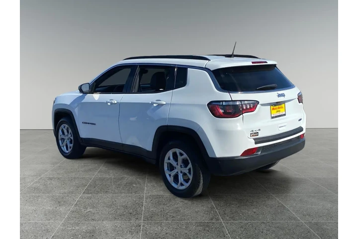 $26737 : Jeep Compass 2024 image 3