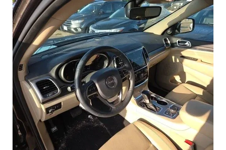 $27813 : Jeep Grand Cherokee 2020 4x4 image 9