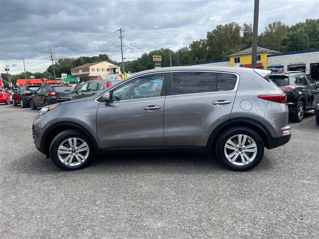 $15990 : 2018 Sportage image 4