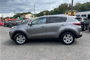 $15990 : 2018 Sportage thumbnail