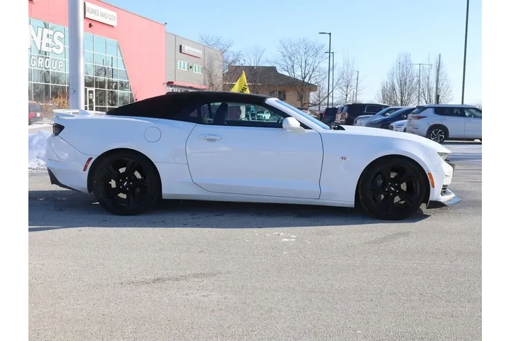 $29777 : Chevrolet Camaro 2019 SS 2dr image 10