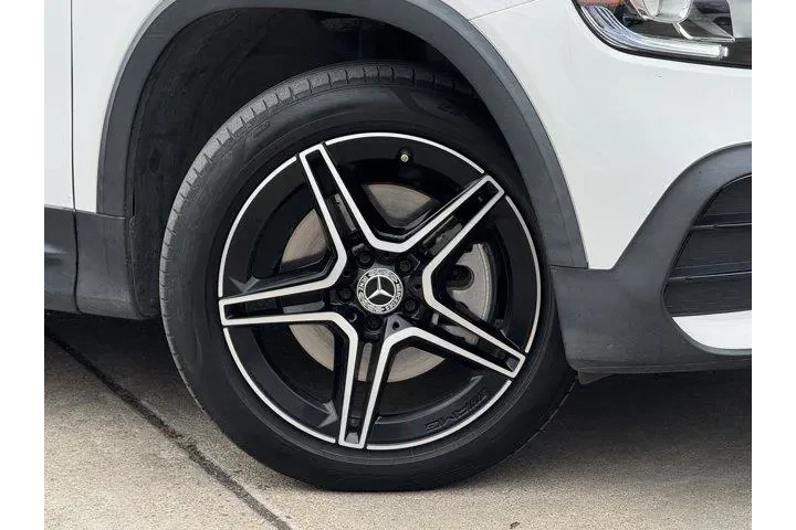 $31555 : Mercedes-Benz GLB 2023 GLB 2 image 3