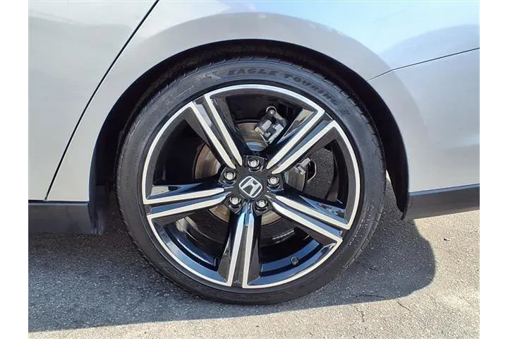 $27796 : Honda Accord Hybrid 2024 Spo image 7