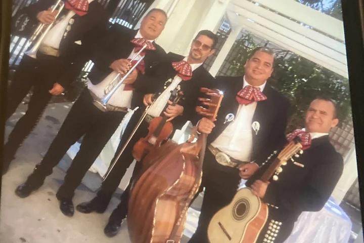 MARIACHI LOS POTRILLOS image 3