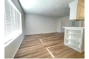$1550 : 1 Bedroom Apt in Inglewood thumbnail