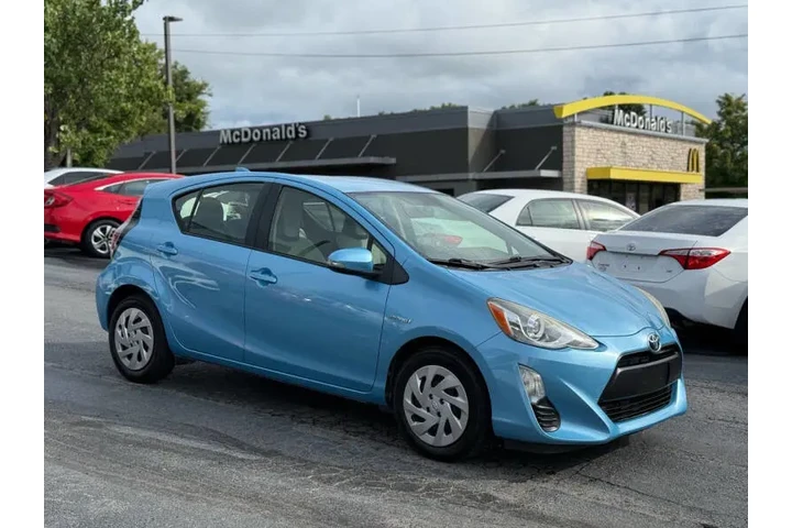 $10995 : 2016 Prius c One image 5