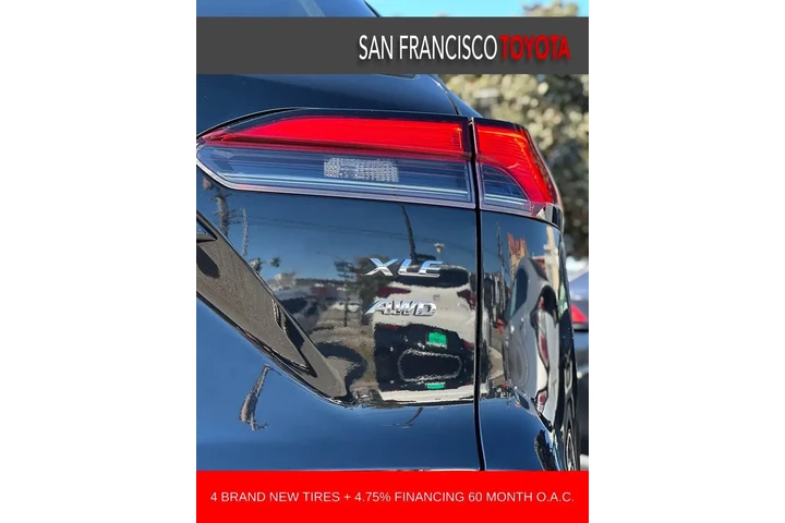 $29999 : 2024 Corolla Cross XLE image 10