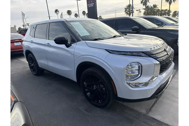 $22999 : Mitsubishi Outlander 2022 Bl image 3