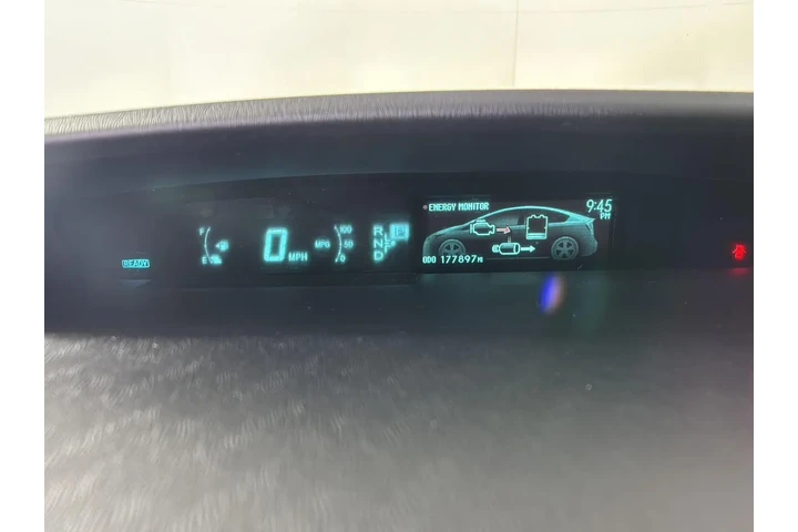 $8299 : 2012 Prius Two image 3