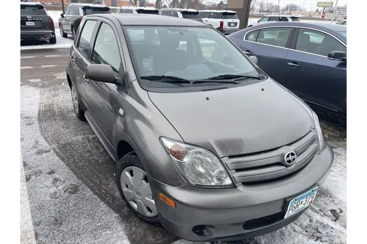 $4495 : Scion xA 2005 4dr Hatchback image 1