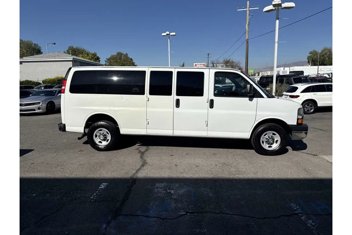 $14910 : 2013 Express Passenger LT image 6