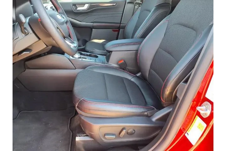 $28738 : Ford Escape Hybrid 2025 ST-L image 9