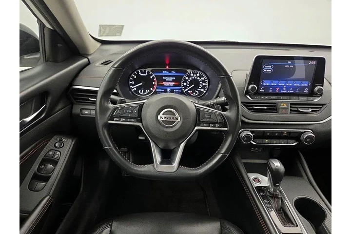 $16998 : Nissan Altima 2020 2.5 SR 4d image 10