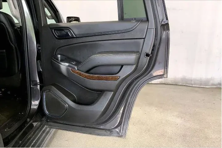 $14391 : Chevrolet Tahoe 2015 4x2 LS image 10