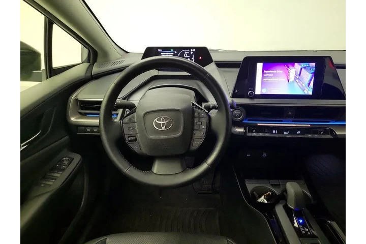 $29998 : Toyota Prius 2023 AWD LE 4dr image 10