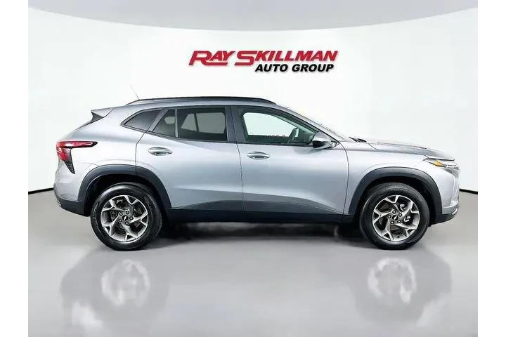 $24975 : Chevrolet Trax 2025 LT 4dr C image 8