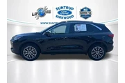 $27447 : Ford Escape Plug-In Hybrid 2 thumbnail